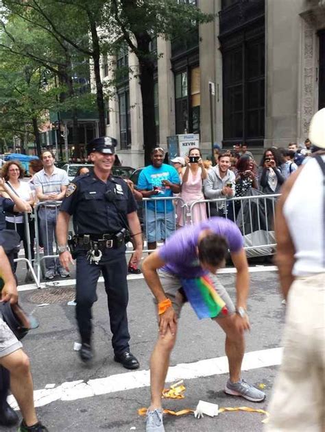 This Hot Cop Got Down At A Pride Parade And Oh My God You Need To See