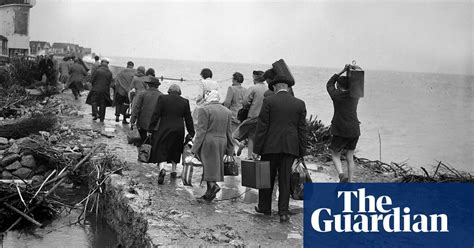 flooded britain archive images from 1953 in pictures environment
