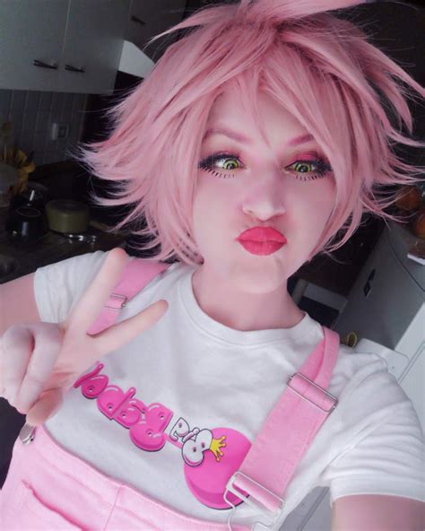 Mina Ashido Cosplay Amino