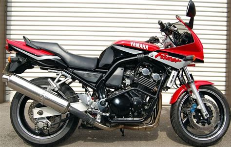 yamaha fzs  red fazer  amazing condition motorcycle  stroud gloucestershire