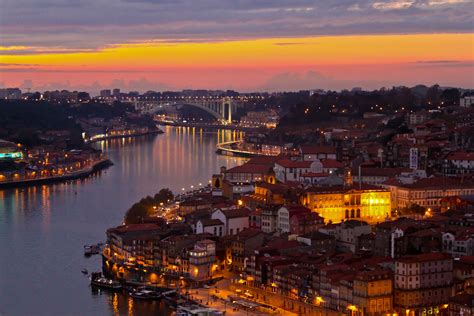 oporto port floder portugal porto