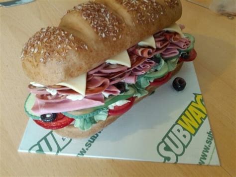 Seven Real Cakes That Look Like Fast Food Gizmodo Uk