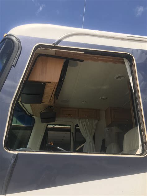 rv sliding side window replacement xtreme autoglass pros pittsburgh