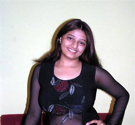 Telugu Sexy Tv Actress Anchor Jahnavi Photos