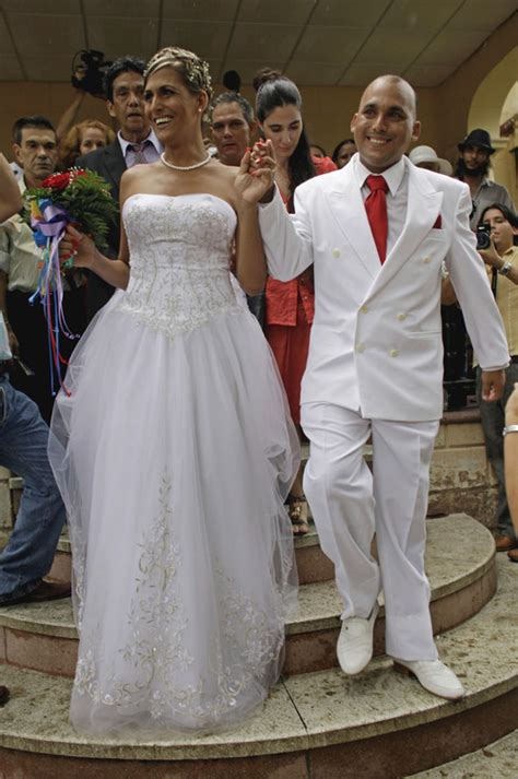 photo gallery transgender wedding in cuba first of its kind for the country the salt lake tribune