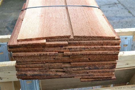 Blue Label Western Red Cedar Shingles Clear Vertical Grain – Hardwood