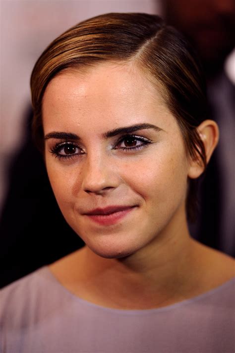 Emma Watson Side Parted Straight Cut Emma Watson Looks