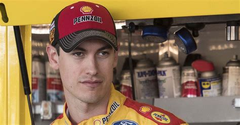 Joey Logano Kyle Busch Clinch Final Chase Spots At Phoenix
