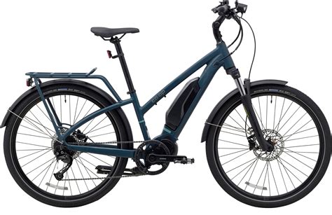 reis  electric bicycles   pair  affordably priced mid drive  bikes