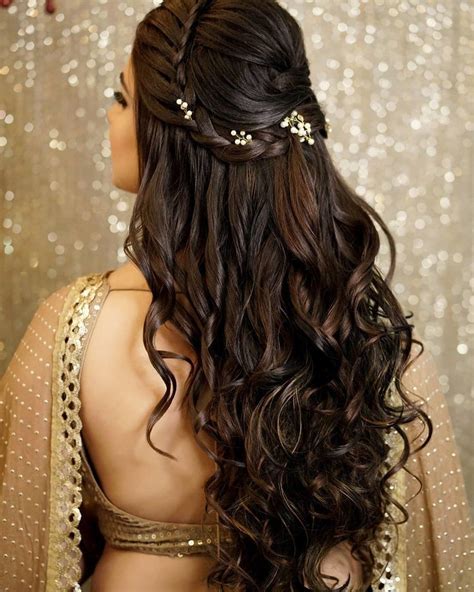 27 Effortlessly Stylish Half Tie Hairstyles We Spotted On Real Brides