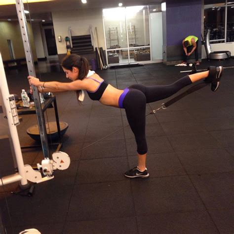 Jen Selter Is Why We Love Yoga Pants 40 Pictures