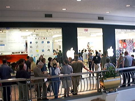 remembering  opening    apple store  years  byte cellar