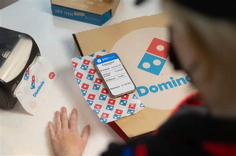 de ondernemer bitcoin salaris voor medewerkers van dominos pizza