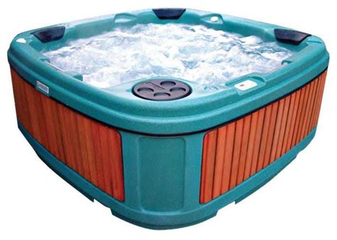 Splashspa Launches Truly Portable Hot Tubs Summer 2013