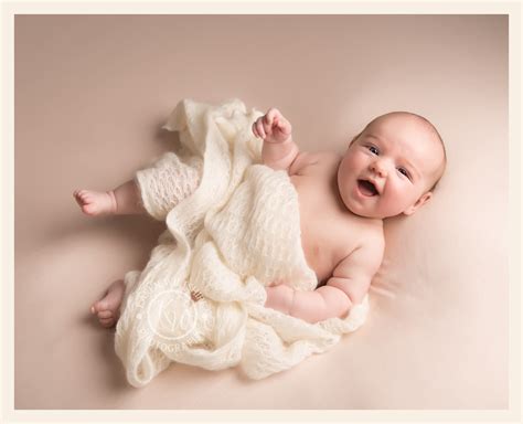 baby    newborn baby photoshoot