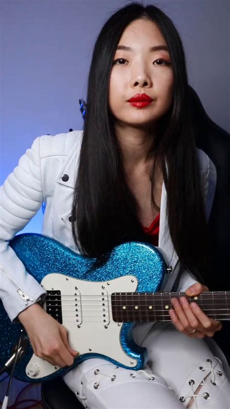 Tap Into This Dazzling Solo From Guitarist Rikki Lee By D Addario