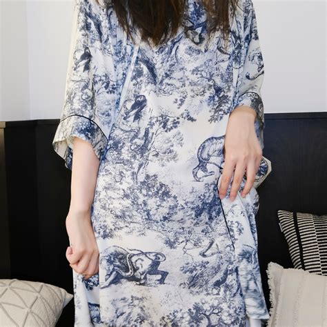 Hot Sale Girls Pajamas Lululemon′′ Satin Nightgown Lulu′′ Nightdress