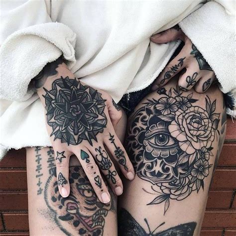 Hand Tattoo Ideas For Girls Best Female Hand Tattoos Positivefox