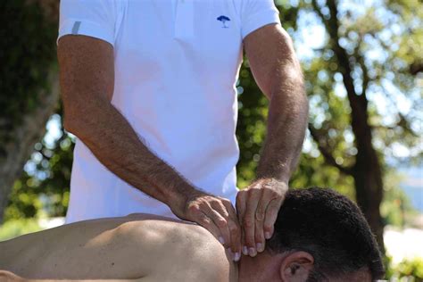 Relieve Neck Shoulder And Back Pain With A Deep Tissue