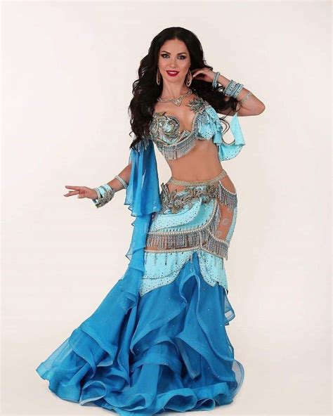 Pin De Marlyn Acosta Em Danza Arabe Roupa De Dança Do Ventre Dança