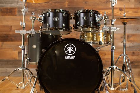 yamaha  custom oak  piece drum kit black wood drumazon