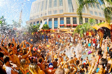 where s the party eight top pools and dayclubs in las vegas page 2