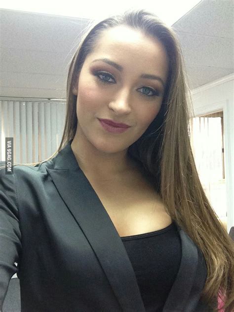 is it me or does dani daniels look a lot like sophie turner and yes she does 9gag
