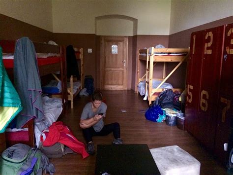 10 reasons why staying in a hostel is the absolute worst