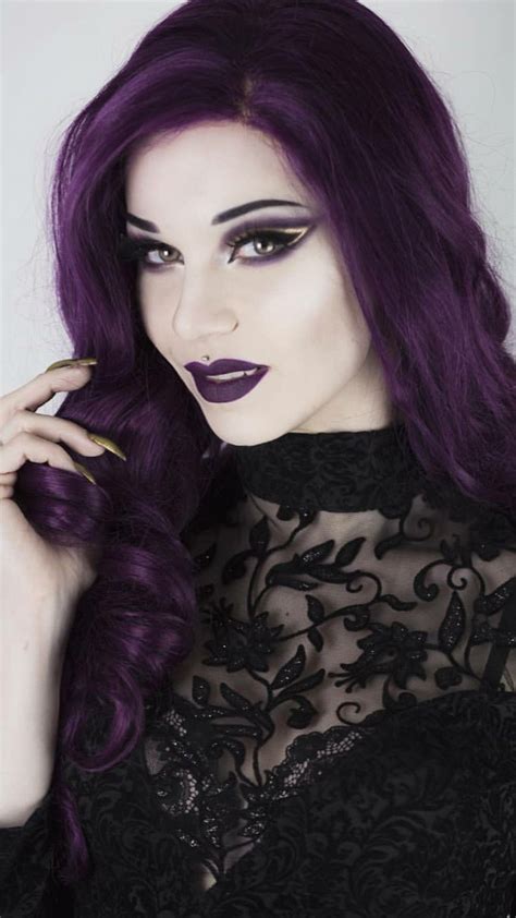 Pin By Greywolf On Goth Queens Gothic Images Fashion Models