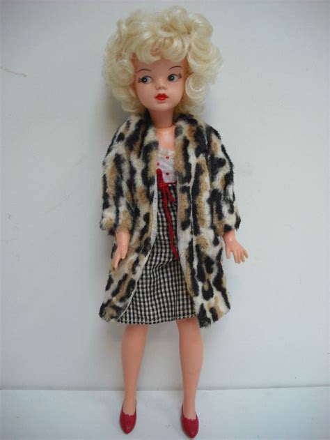 lovely 1967 blonde hong kong marilyn sindy doll 206 5 4 5 dolls sindy tammy and barbie