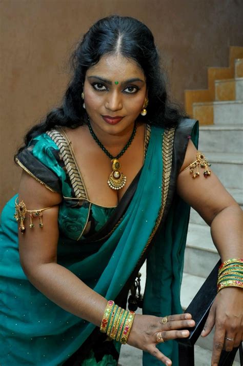 Tamilcinestuff Supporting Actress Jayavani Hot Stills In Sareehot