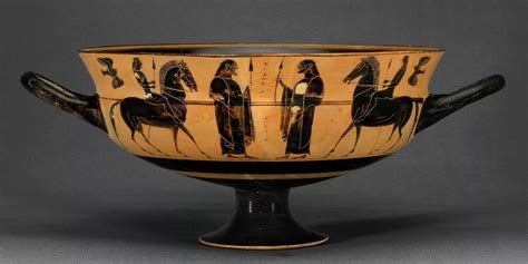 greek archaeologist uncovers looted greek vase  dutch museum