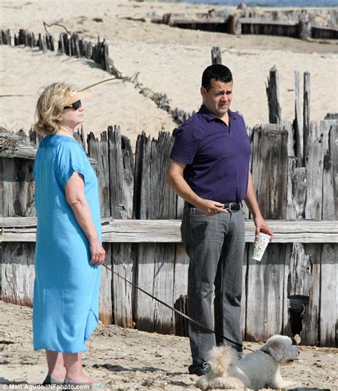 Bill Clinton And Hillary Enjoy Downtime On The Beach With