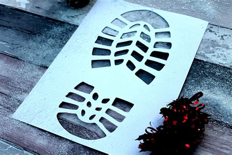 santa foot print template stencil shoes father christmas amazoncouk handmade