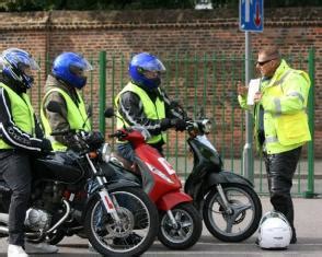 motosiklet ehliyeti  sinifi ehliyet nasil alinir