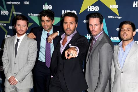Cast And Fans Say Their Final Farewell To Entourage