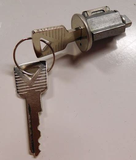 bronco ignition key  cylinder broncograveyardcom
