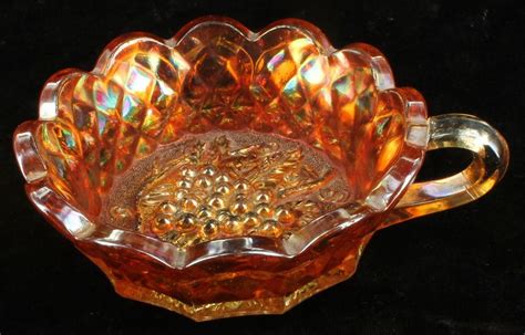 vintage imperial heavy grape carnival glass handled nappy dish bowl