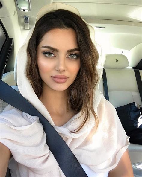 internet is going crazy over the beauty of this persian model scoopnow