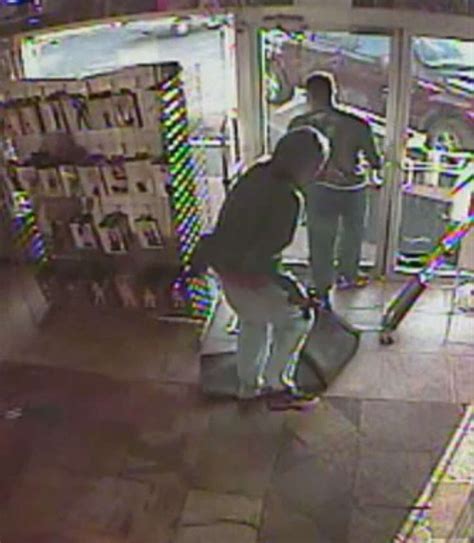 caught on tape armed gunmen stick up houston fast food restaurant