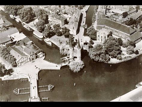 aerial view   river  buildings