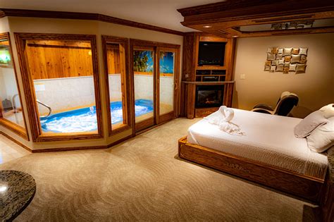 swim spa suite sybaris romantic weekend getaways in chicago