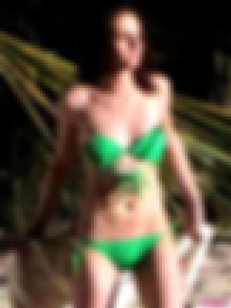 Kristen Stewart Bikini Pics Hot Body Swimsuit And Beach Photos