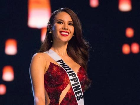 Catriona Gray Picks Mak Tumang S Lava Gown Because Of Mother S Dream