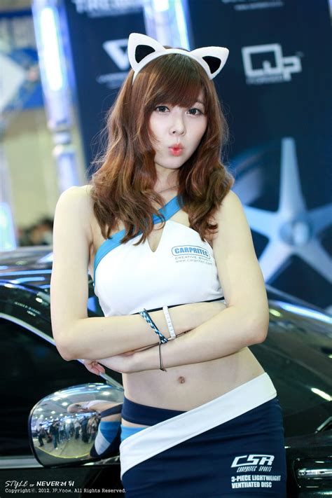 xxx nude girls jung se on seoul auto salon 2012