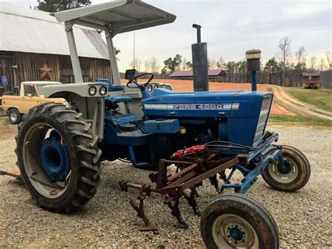 Ford 4000 Row Crop With Cultivators Ford Tractors Row