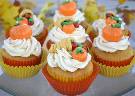 cornucopia and pumpkin cupcake toppers recipe