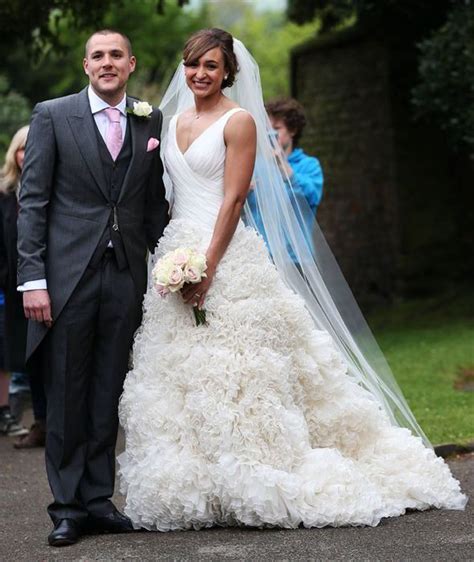 london olympic hero jessica ennis ties the knot in derbyshire celebrity news showbiz and tv