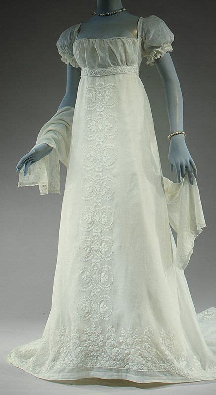 1804 05 french evening dress vanda museum robes vintage vintage dresses