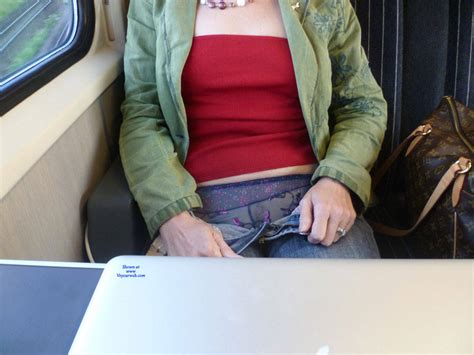flashing on trains april 2019 voyeur web
